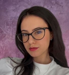 Магдалена Николова